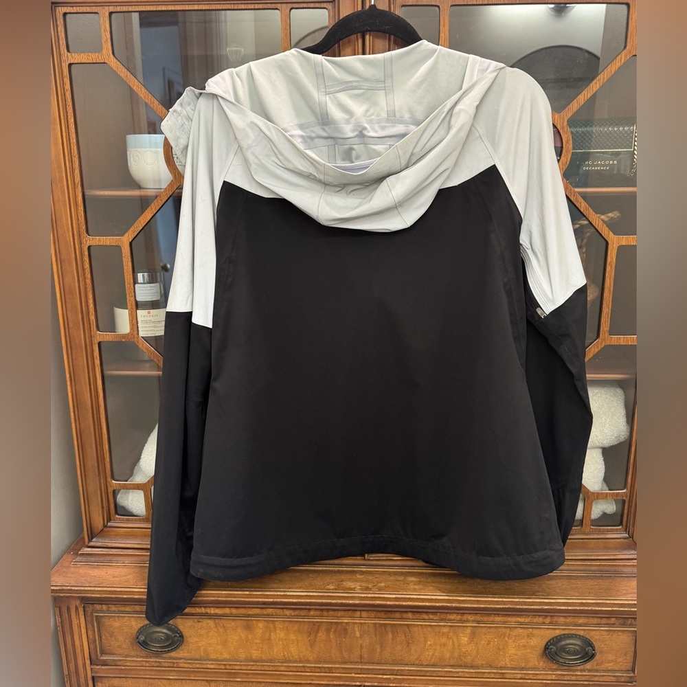 Nike Shieldrunner Flash Running Jacket Black 6885… - image 3